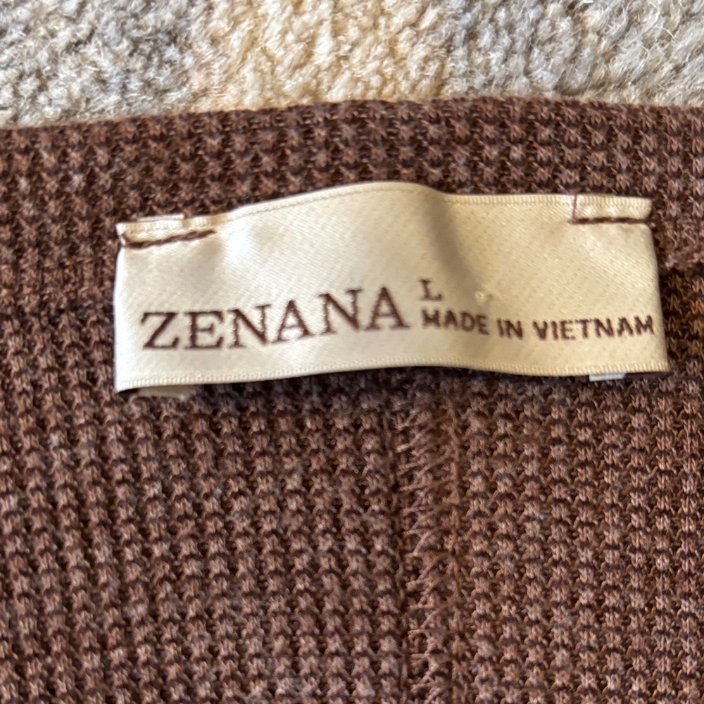 Zenana Outfitters Chocolate Long Sleeve Top - Picture 2 of 3